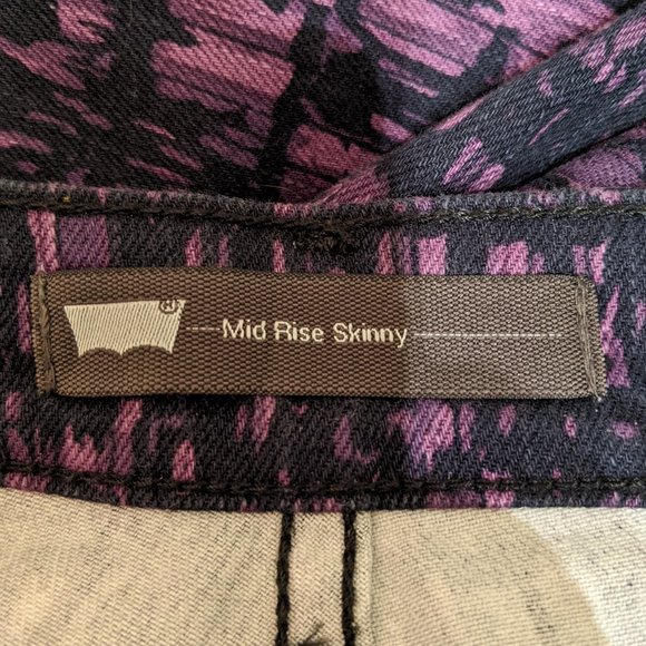 Levi's Mid Rise Skinny Purple and Blue Abstract Jeans Size 12M  W31 L32 - Picture 10 of 15
